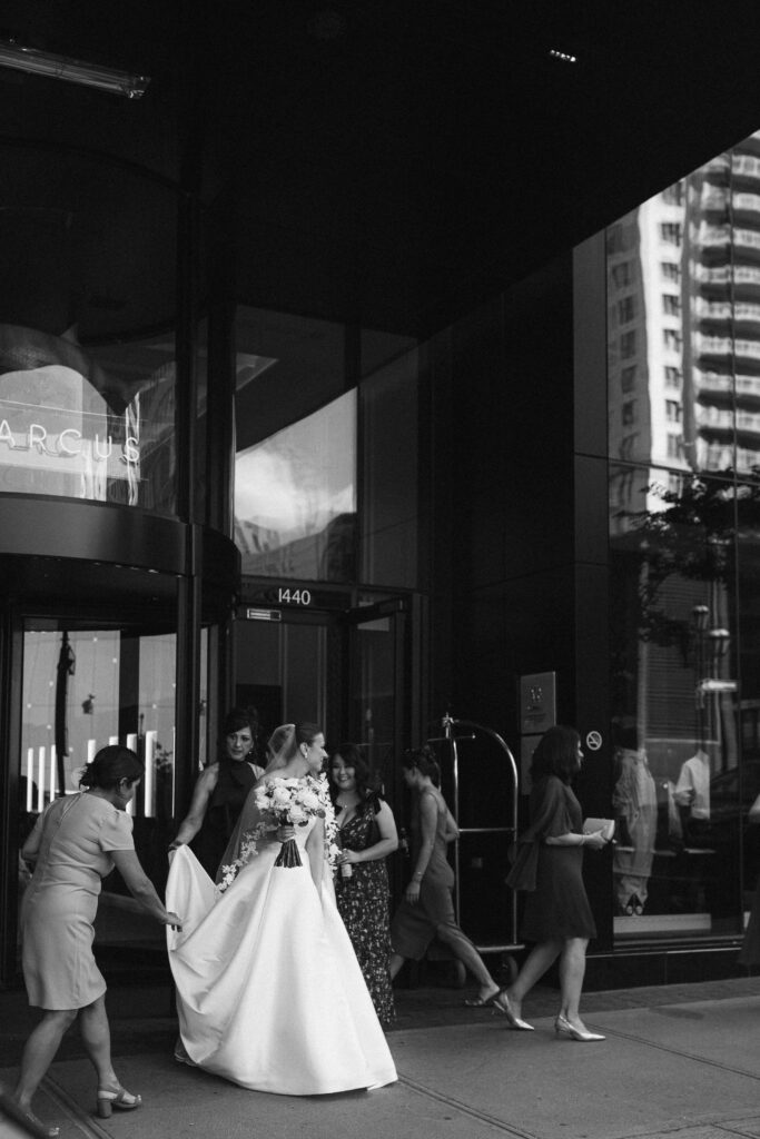Elegant wedding at the Fours Seasons Montreal